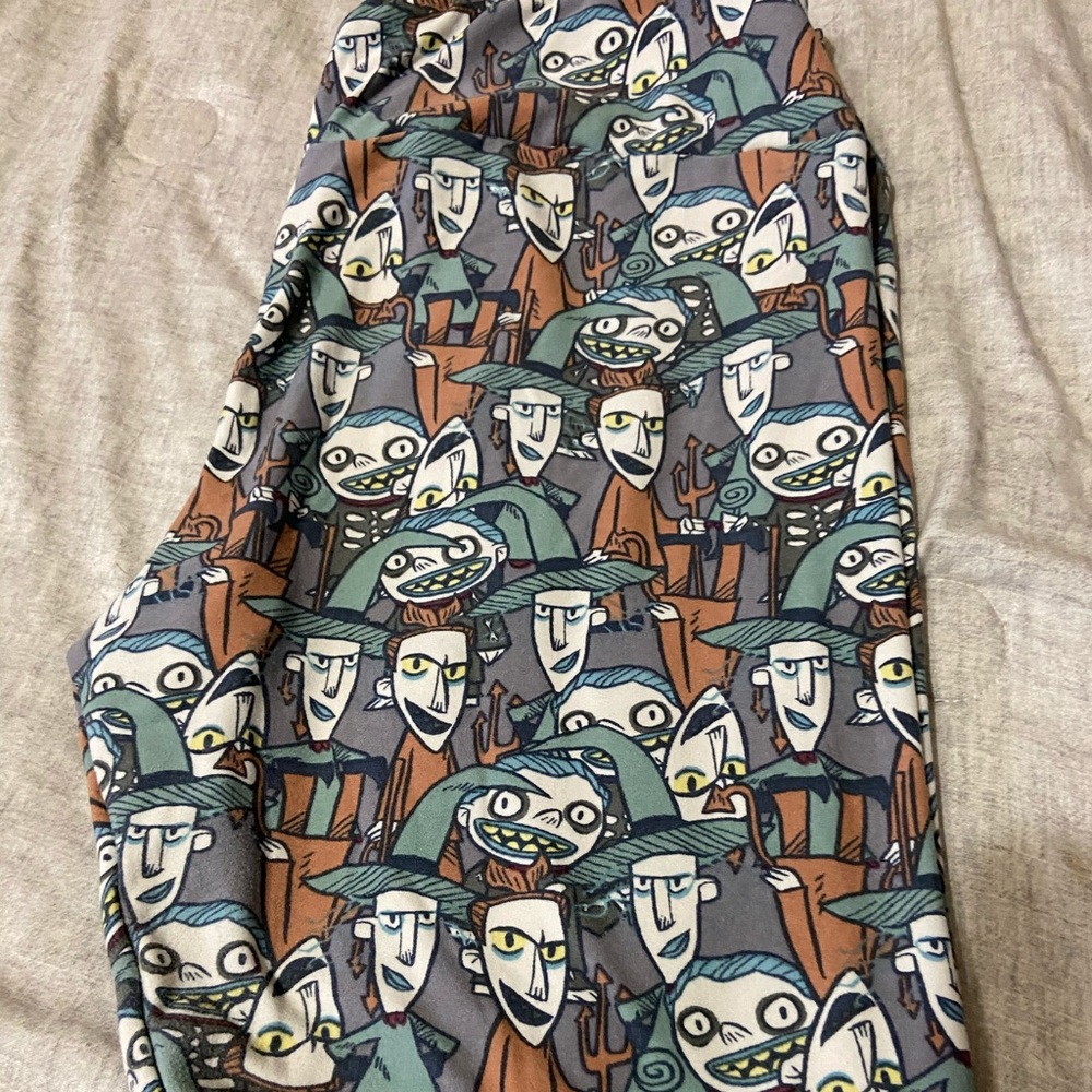 Disney LLR Leggings -TC- Worn once